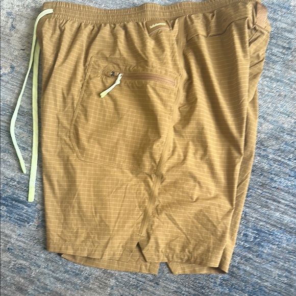 lululemon athletica Men's Tan Hike to Swim Shorts - Picture 7 of 8